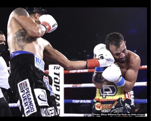 Navarrete liquidó a Díaz en el round 12.