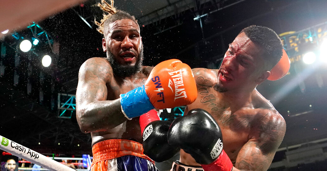 Luis Arias sorprendió a Jarret Hurd