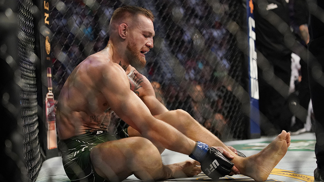 ¡BOMBA! McGregor afirma que peleó lesionado