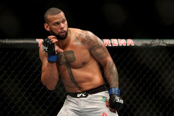 Thiago Santos dominó a Johnny Walker