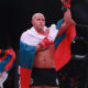 Emelianenko venció por KO a Johnson en Moscú.