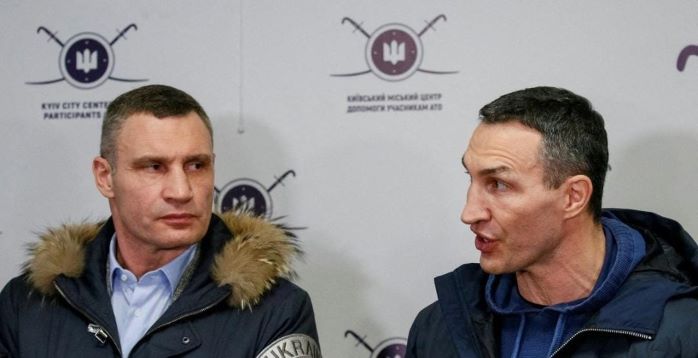 Los Klitschko defenderá a Ucrania fusil en mano.