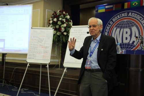 Gilberto Mendoza continúa haciendo camino al andar