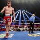 Canelo pasa de figura estelar al anonimato