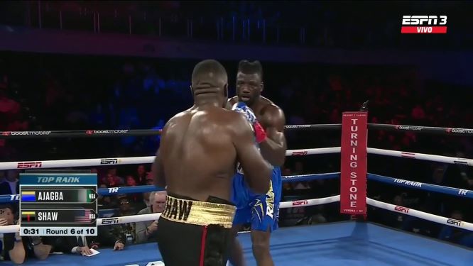 Ajagba superó a Shaw en un combate monótono