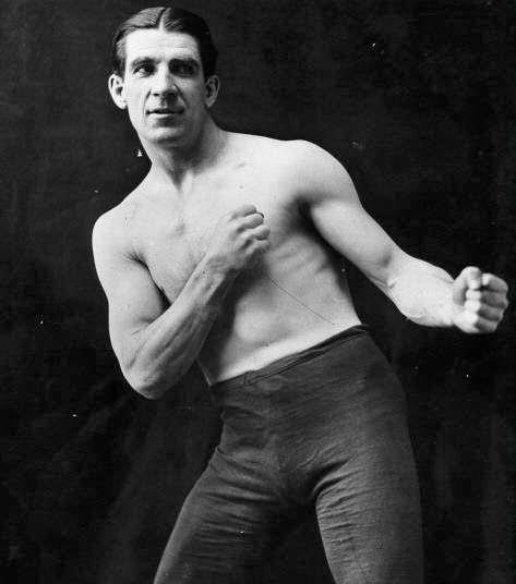 James J. Corbett: El primer campeón mundial con guantes.