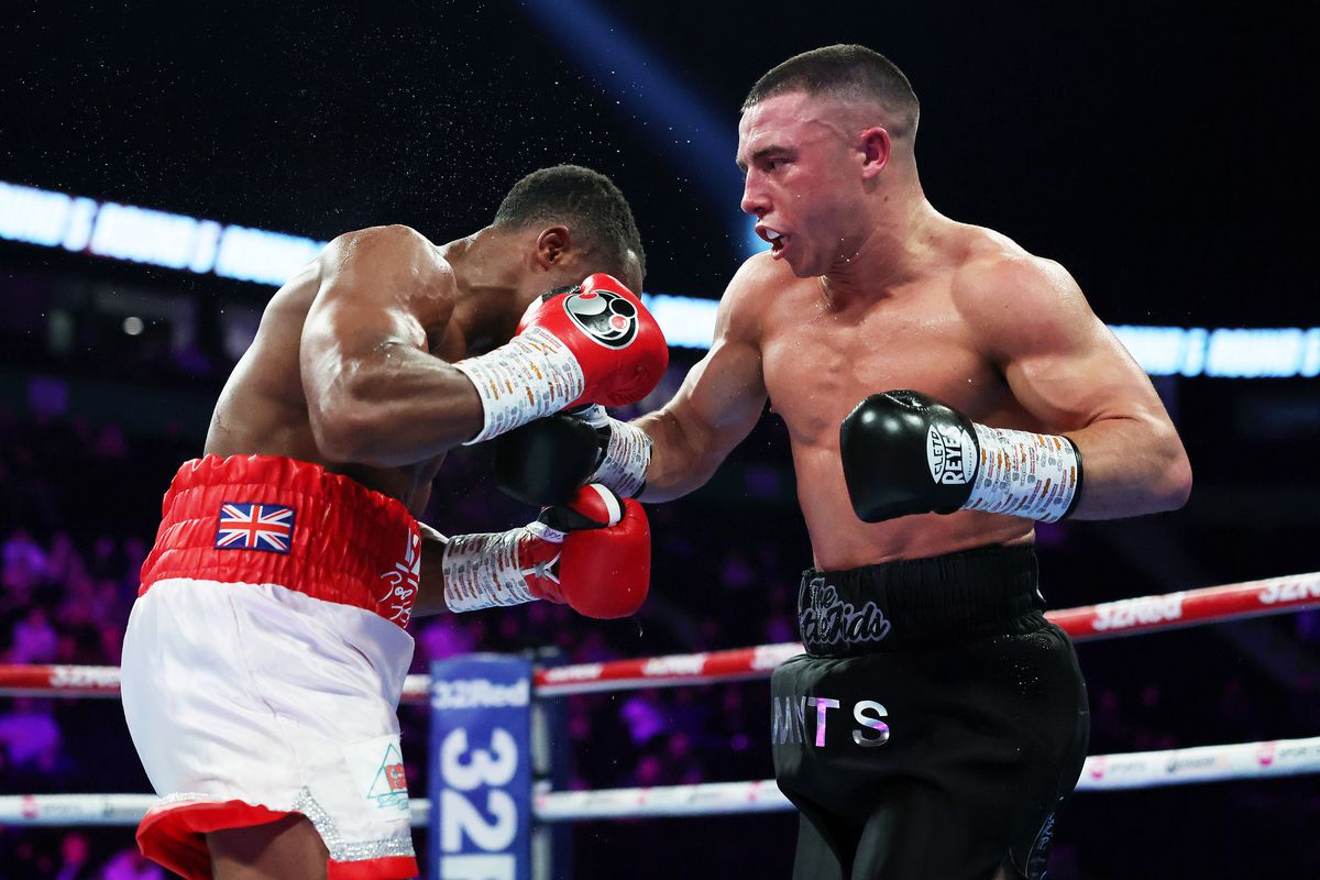 Nick Ball dominó a Isaac Dogboe en Manchester.