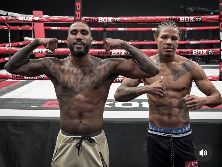 Los excampeones Hurd y Rosario listos para enfrentarse.