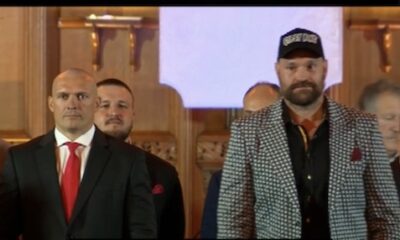 Usyk y Fury cara a cara para promocionar su revancha