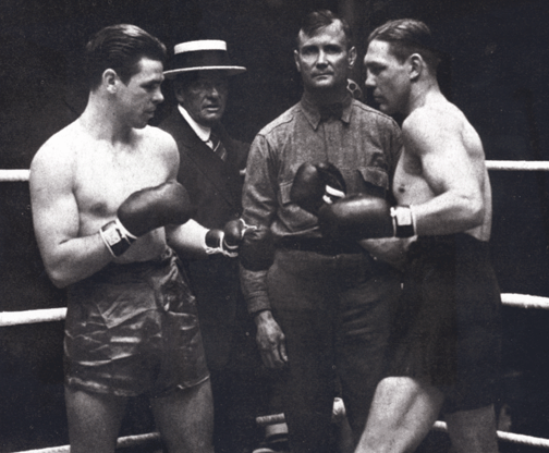  Walker (izquierda) se enfrenta al gran Harry Greb