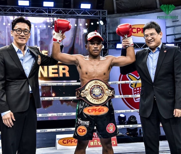 Phongthep Homjui retuvo su cinturón WBA Asia.