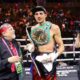 Fundora deja vacante faja OMB para pelear contra Tszyu