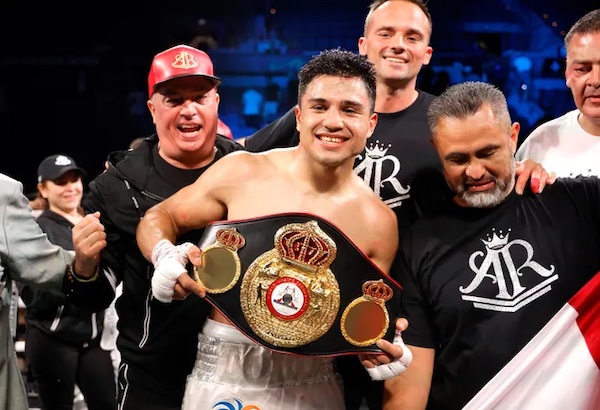 Armando Reséndiz arruina los planes de Caleb Plant.