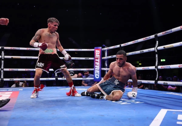 "Chihuas" Rodriguez destronó a Galal Yafai en Inglaterra