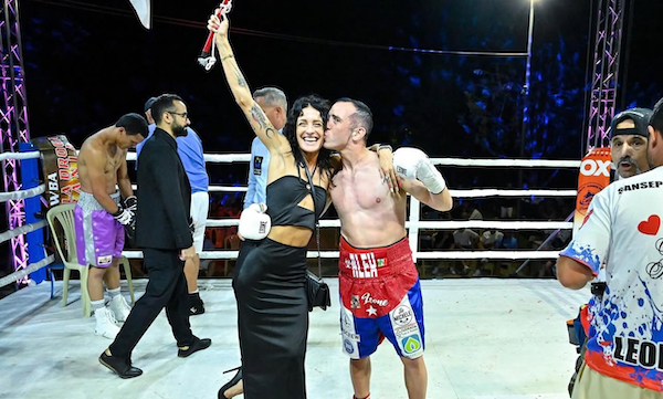 Alessandro Riguccini se agenció faja superligero interina WBA