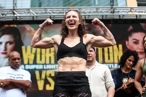 Samantha Worthington se corona campeona interina AMB.