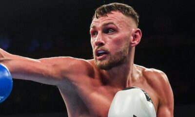 McComb saca la pelea del hoyo y derrota a Crocker