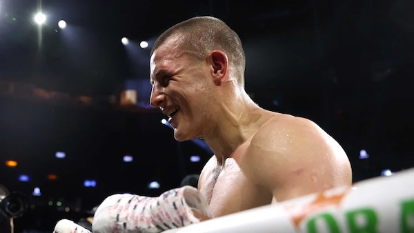  Stanionis brilla en casa y vence a Makhense por decisión