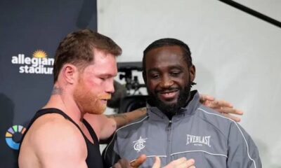 "Bud" Crawford abrió la puerta de la historia.