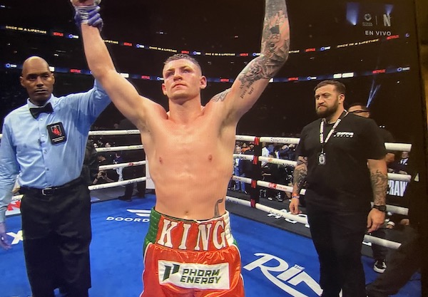 Callum Walsh le quitó el invicto a Fernando Vargas Jr.