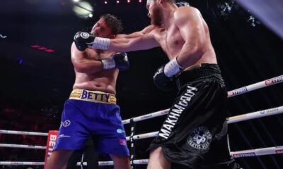 Arslanbek Makhmudov supera por puntos a Dave Allen