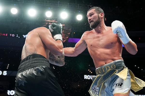 Guido Vianello liquidó a Alexis Barriere en Filadelfia