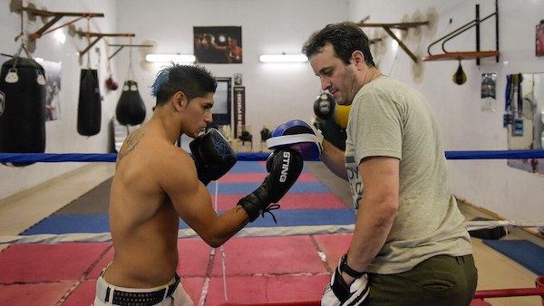 "Pumita" Martínez afina su estrategia en Las Vegas.