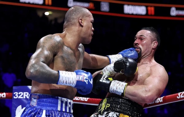 Wardley sacó la pelea del hoyo noqueando a Parker