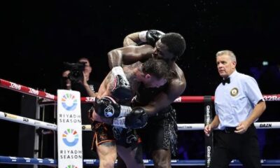 Buatsi superó a Parker en un combate enredado