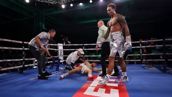 Whittaker despacha temprano a Gavazi en Birmingham