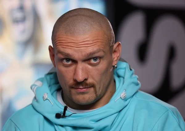 Usyk abandona el titulo de la WBO.