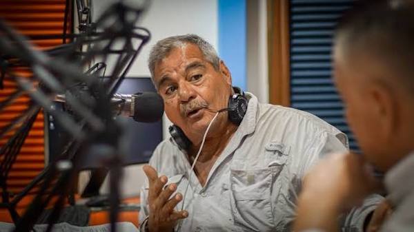 Se despide "Cocolo" sin permiso de sus amigos.