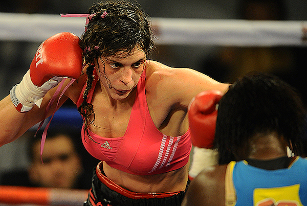 "La Reina" Comunales puso a Uruguay en la cima del boxeo.