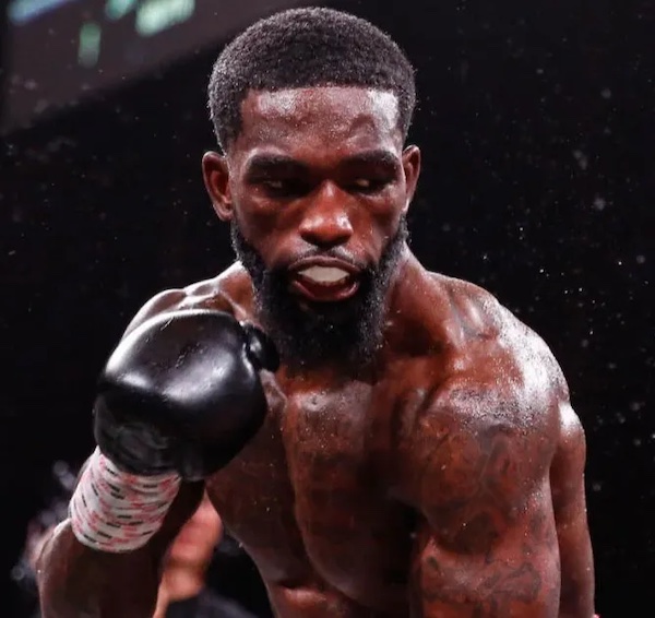 Martin y Melikuziev se suman a cartelera de Las Vegas.