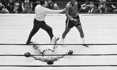 Joe Frazier escaló la cima campeonil noqueando a Jimmy Ellis.