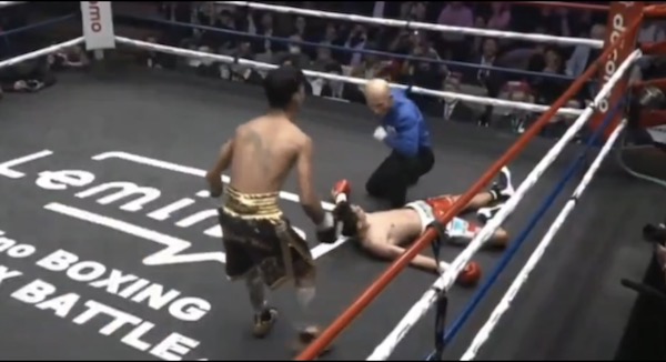 Thanongsak Simsri noqueó a "Yoreme" Mendoza.