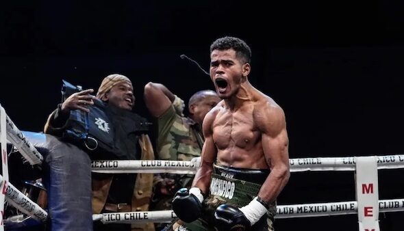 Bombazo en Chile: Panameño Núñez noquea al cubano Álvarez.