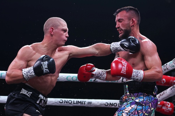 Nikita Tszyu le quita el invicto a Oscar Díaz.
