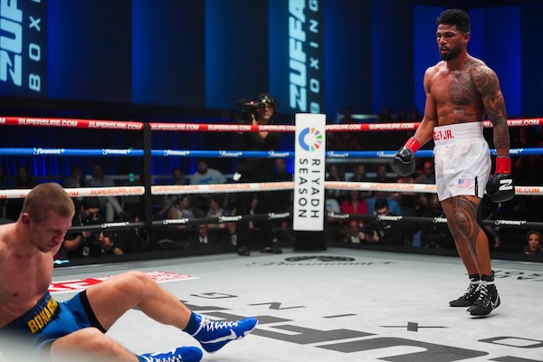 Shane Mosley Jr. liquidó a Bohachuk en el sexto.