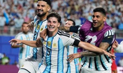 Argentina liquidó a Suiza en la prórroga para avanzar a semifinales.