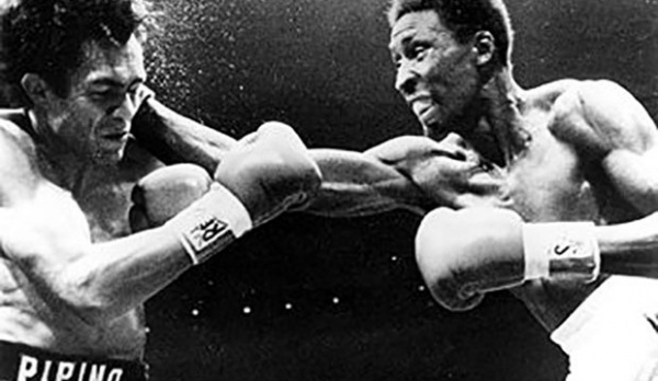 Hearns inició su leyenda destronando a Pipino Cuevas 
