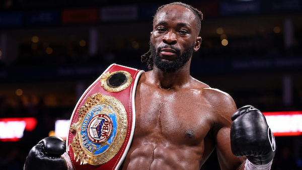 OMB ordena a Denzel Bentley defender ante Yoenlis Hernández.