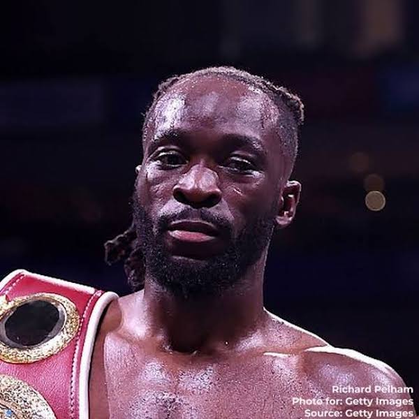 OMB frena a Bentley y rechaza su defensa ante Mosley Jr.