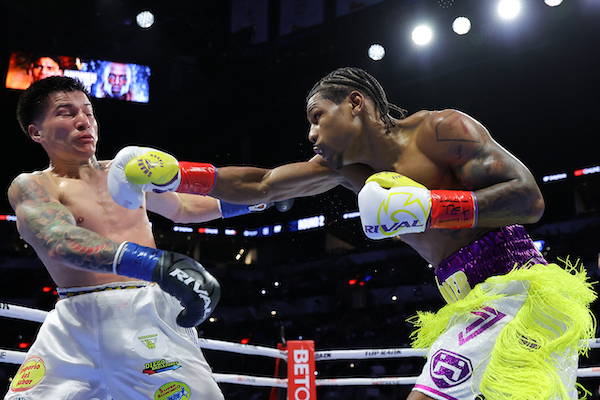 Deric “Scooter” Davis venció por puntos a Joaquín Faccio